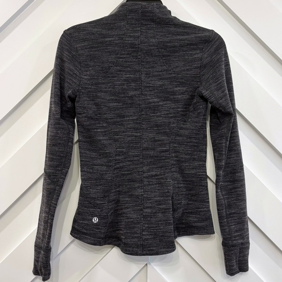 Lululemon Heathered Black Forme Jacket Size 2 - Picture 2 of 7